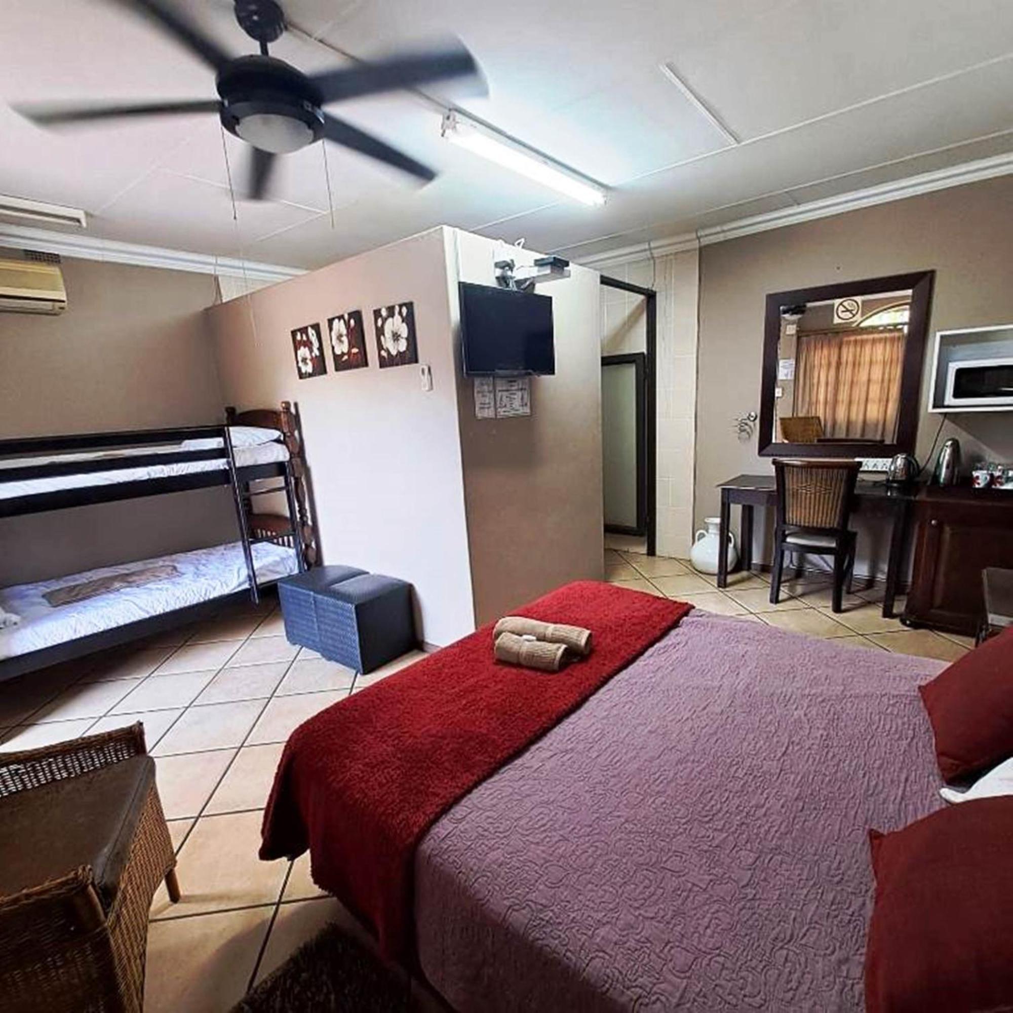 Royal Game Guest House Phalaborwa Dış mekan fotoğraf